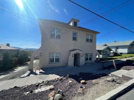 featured image of 524 High St #4