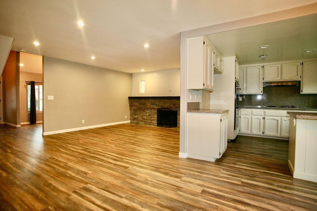 13650 Cunning Ln - Photo 3 of 12