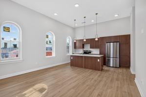 featured image of 101 Monroe St #5