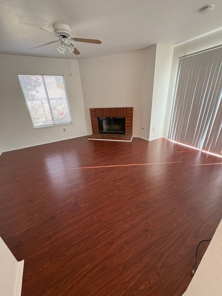 1524 Canterbury Cir - Photo 4 of 21