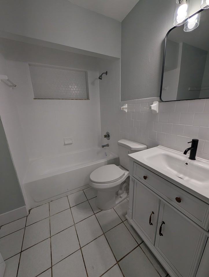 3221 E Cayuga St #A - Photo 4 of 8