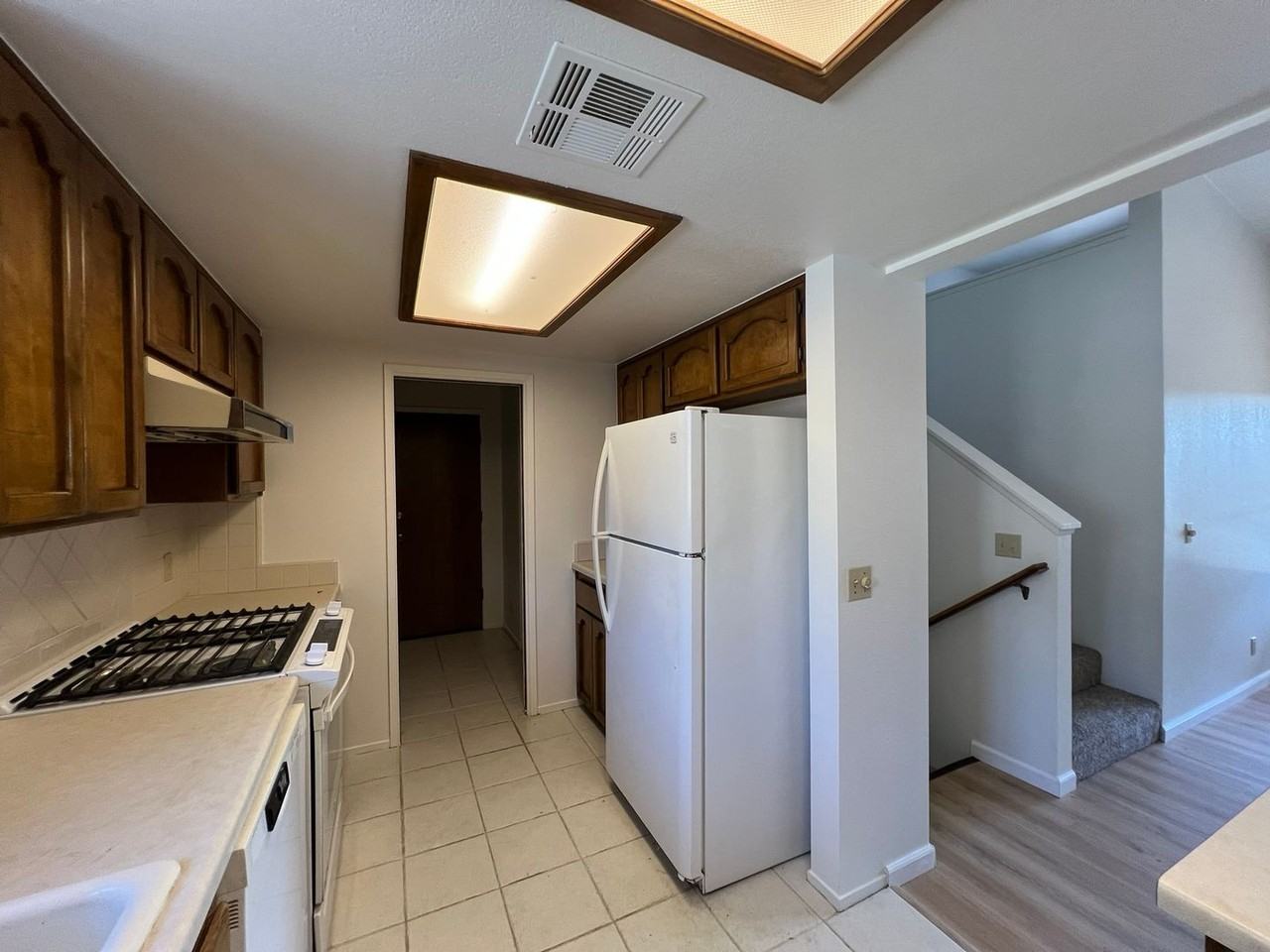 4617 San Anselmo Rd - Photo 6 of 21