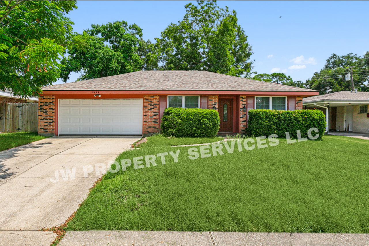 2444 Somerset Dr