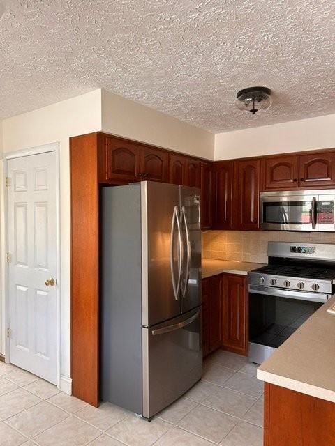 1194 Hancock Ave - Photo 5 of 30