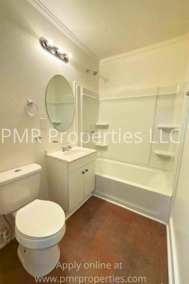 2421 Sw J Ave - Photo 7 of 7