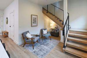 featured image of 140 140 - 172 NE Sacramento St