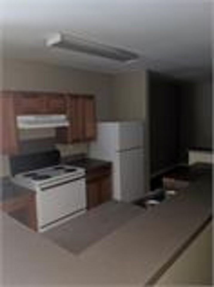 469 E Mckinley St - Photo 3 of 8
