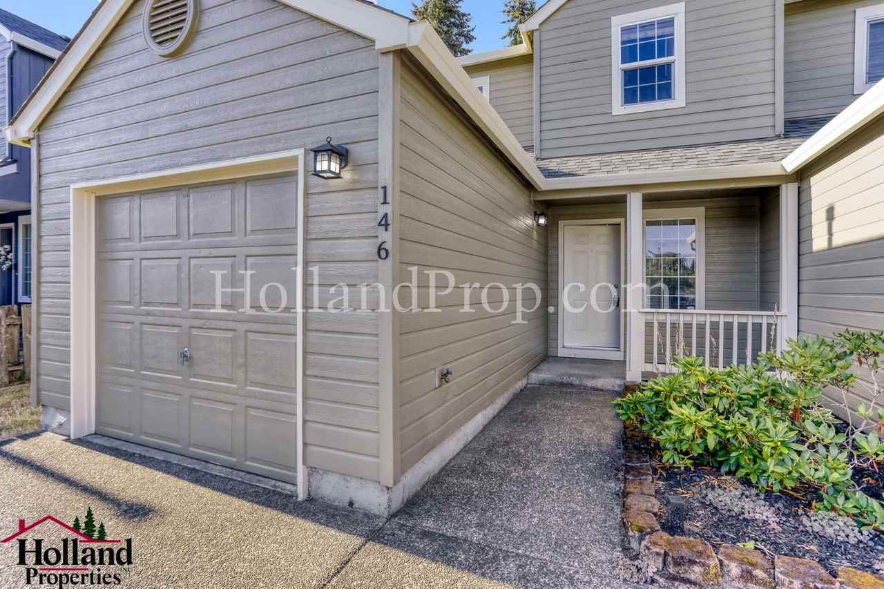 146 Ne Skylar St - Photo 3 of 27