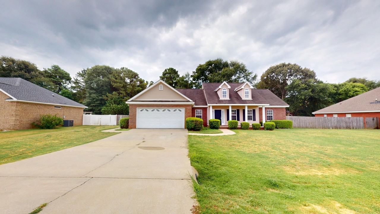 414 Runway Dr - Photo 4 of 31