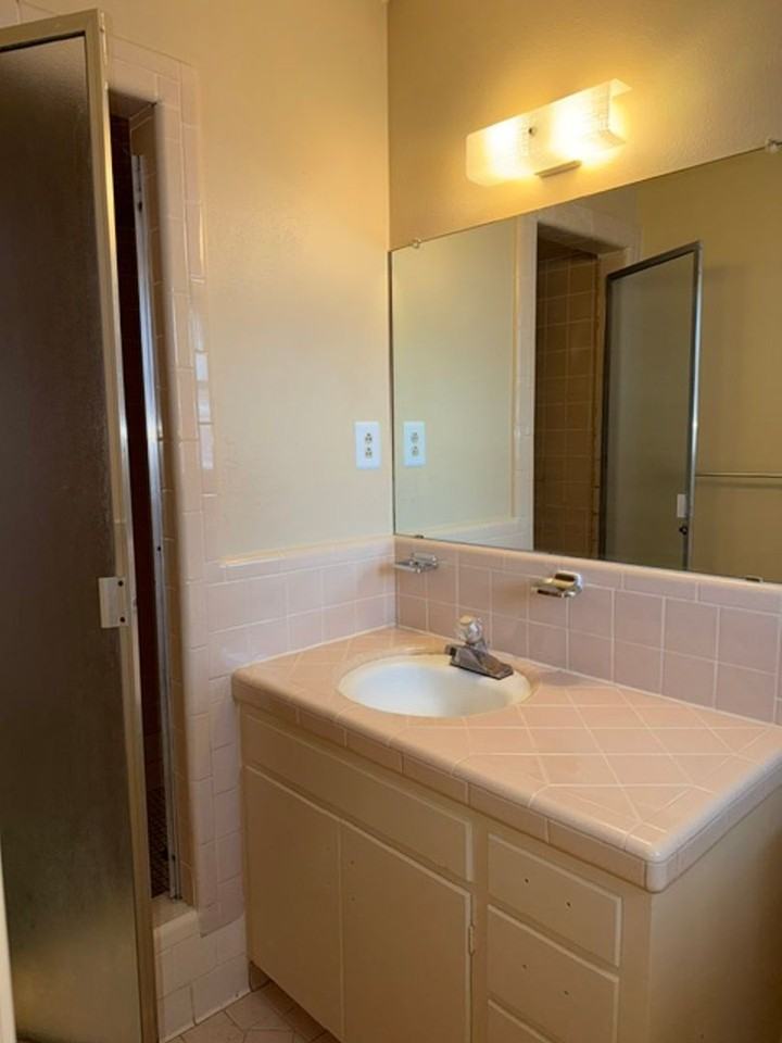 5101 Lakemoor Dr - Photo 7 of 12