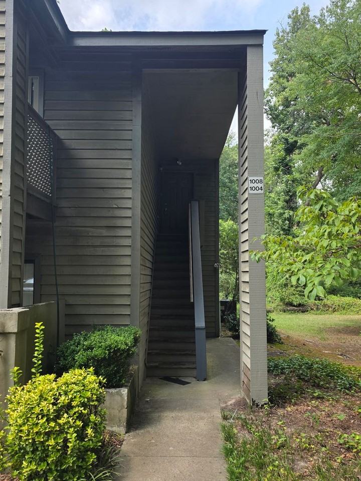 1008 Creekside Way - Photo 2 of 21