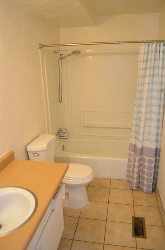 205 E St #1 - Photo 6 of 11