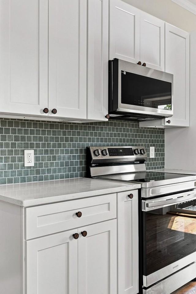 2409 N 33rd St - Photo 3 of 46
