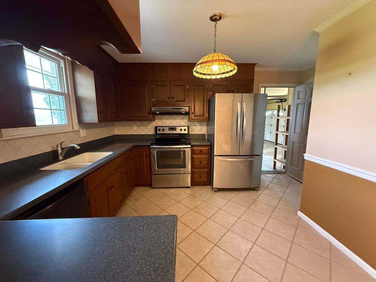 7 Lantern Ave - Photo 3 of 24