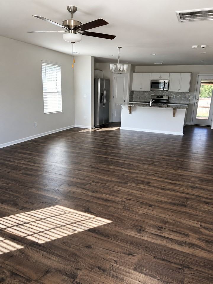 144 Hornet Dr - Photo 2 of 36