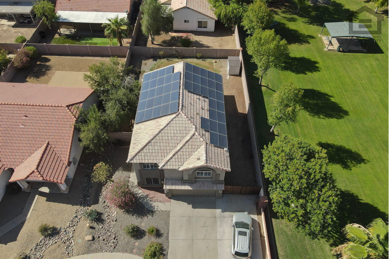 11595 W Holly St - Photo 6 of 50
