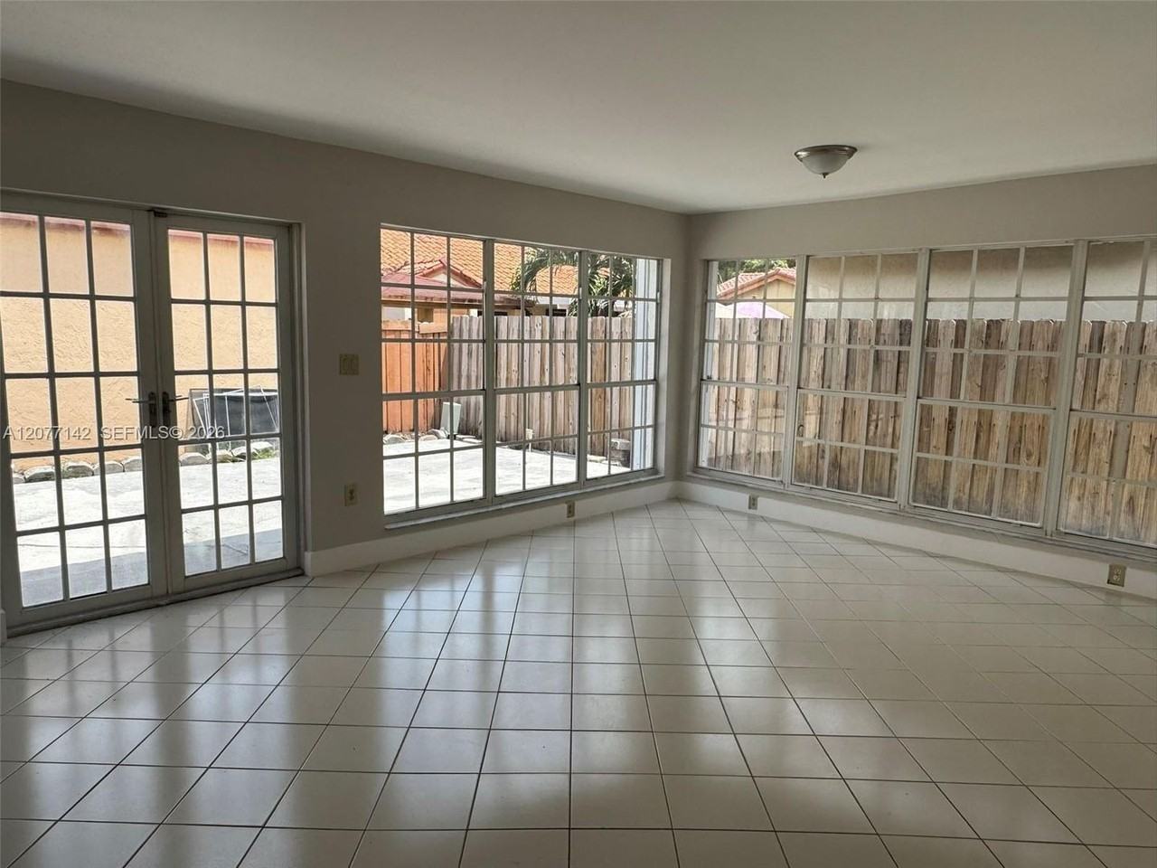 14739 Sw 102nd Ter - Photo 4 of 16