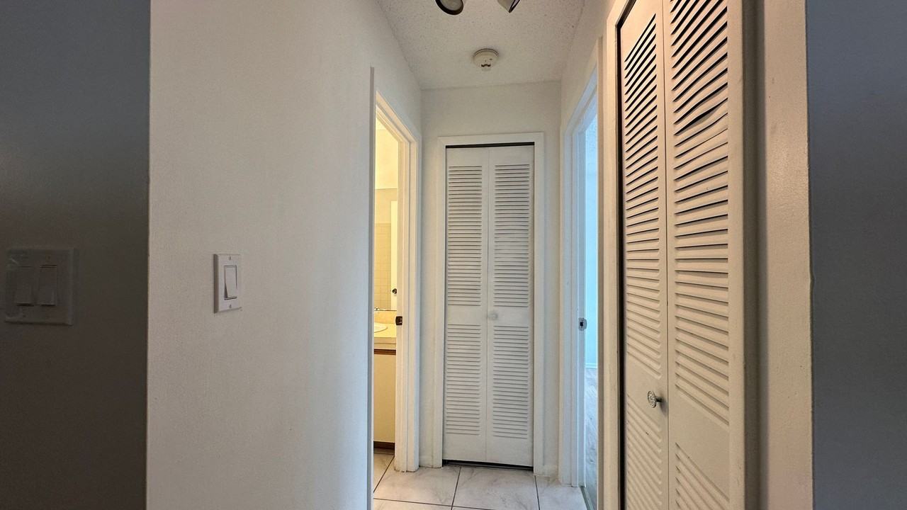 104 Sycamore Ct - Photo 4 of 26
