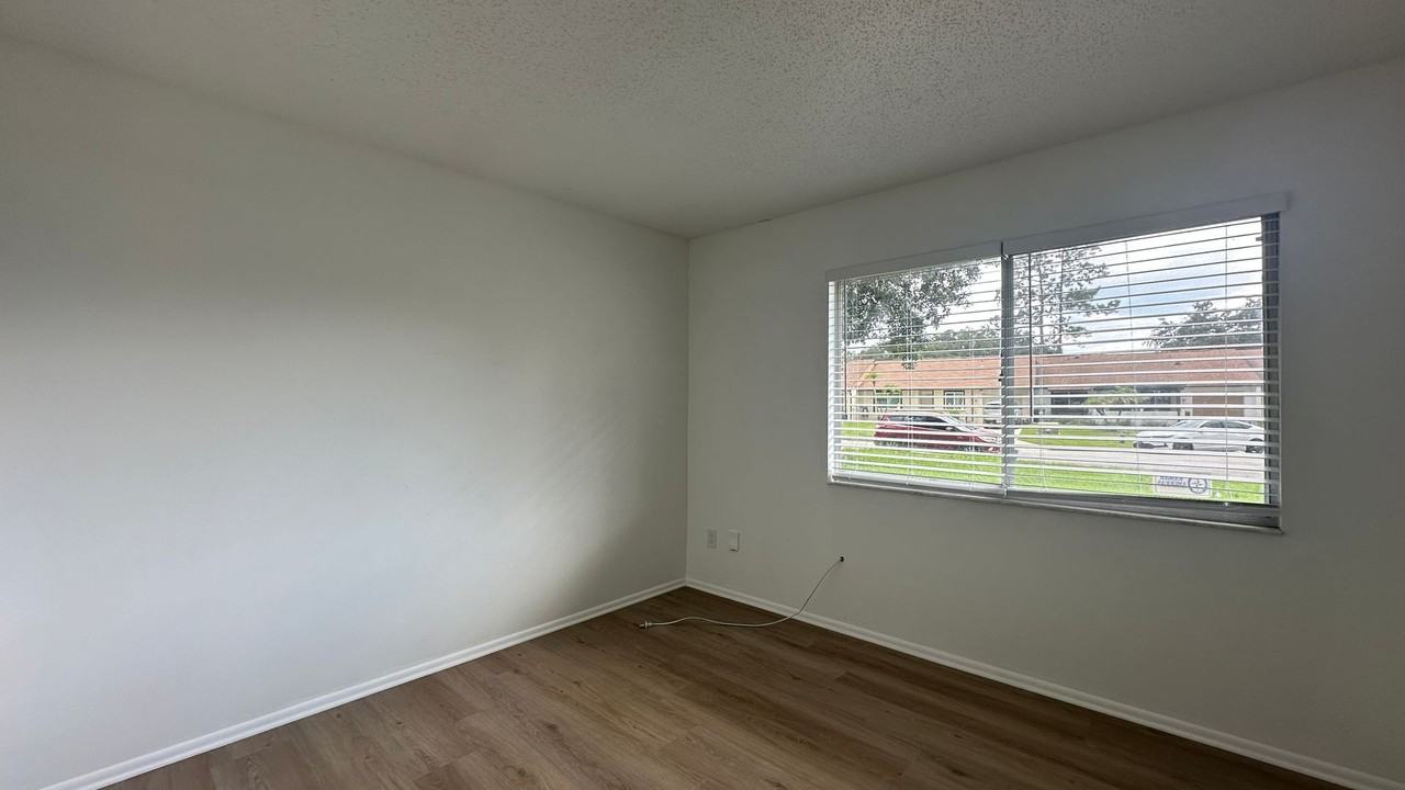 104 Sycamore Ct - Photo 6 of 26