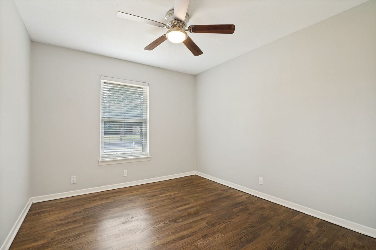 7315 Rutgers Dr - Photo 5 of 12