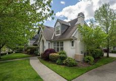 1385 Ne Katsura St - Photo 1 of 1