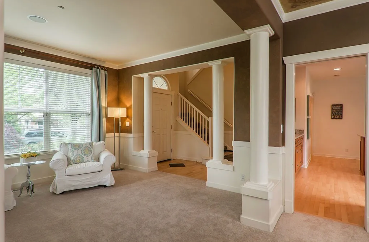 1385 Ne Katsura St - Photo 3 of 22