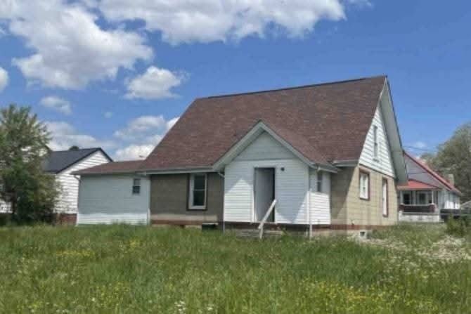 108 Anderson St - Photo 2 of 17