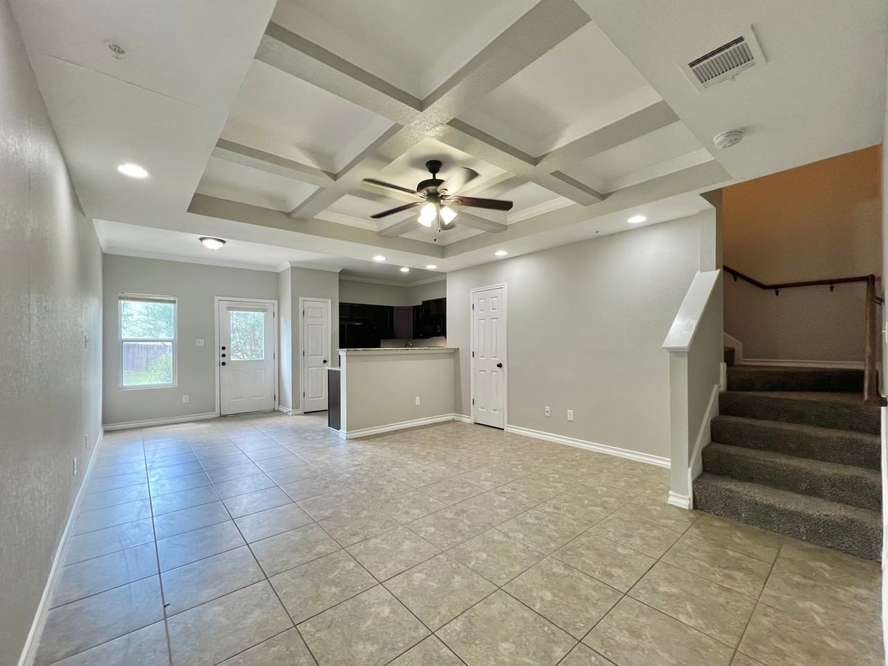 4924 Stowers Blvd - Photo 3 of 17