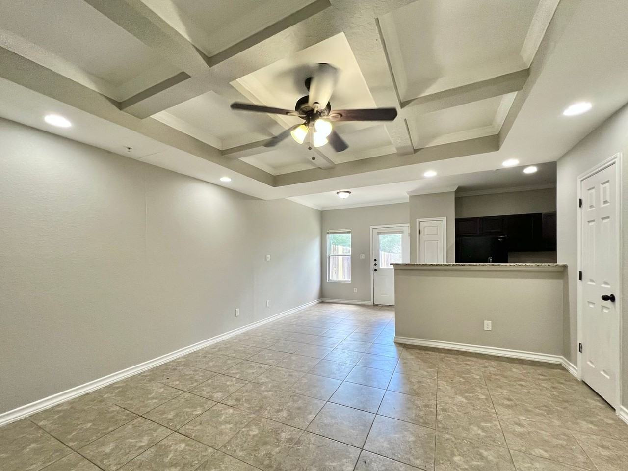4924 Stowers Blvd - Photo 4 of 17