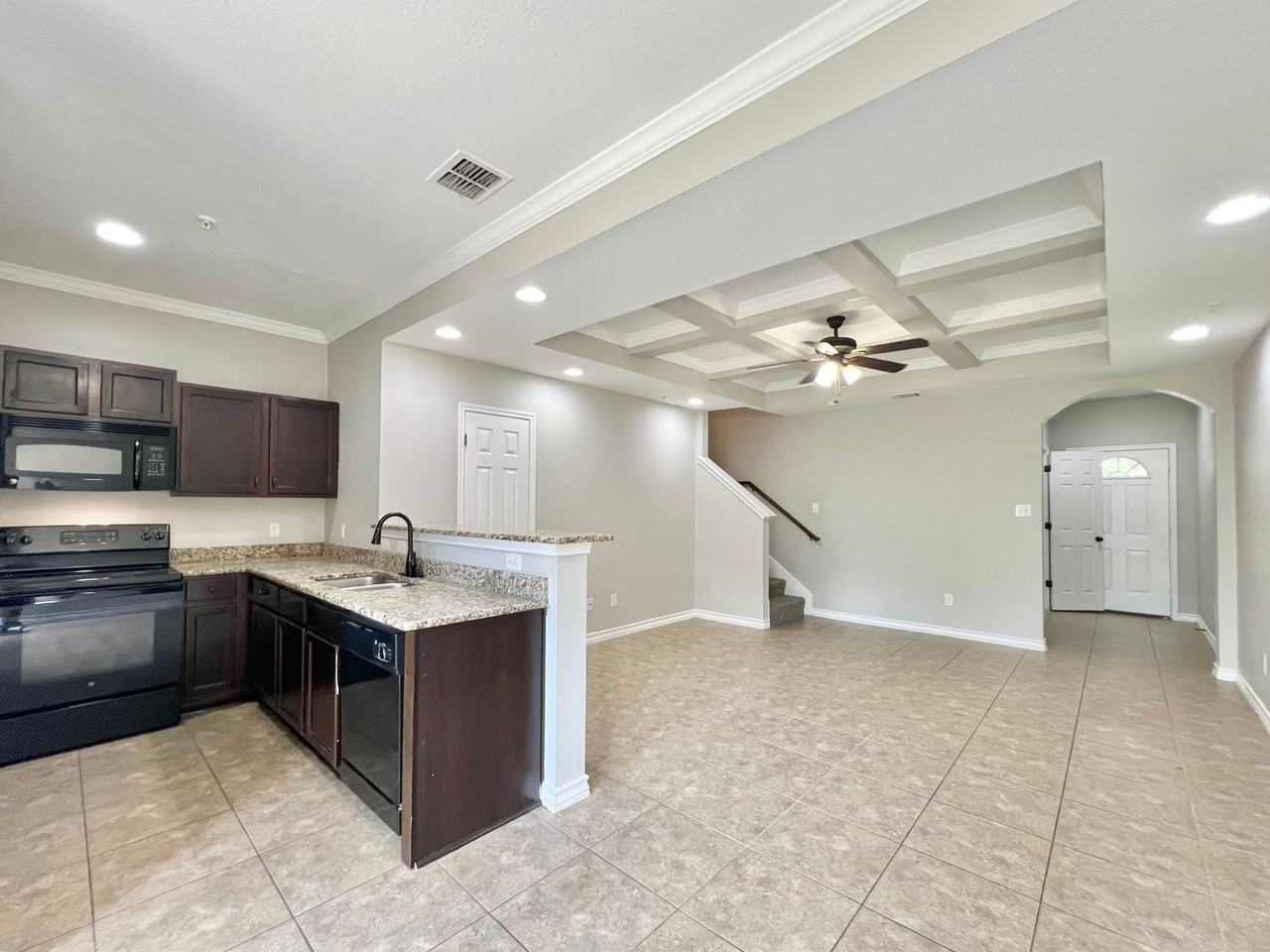 4924 Stowers Blvd - Photo 5 of 17