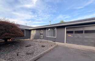 featured image of 265 Sw Oak St