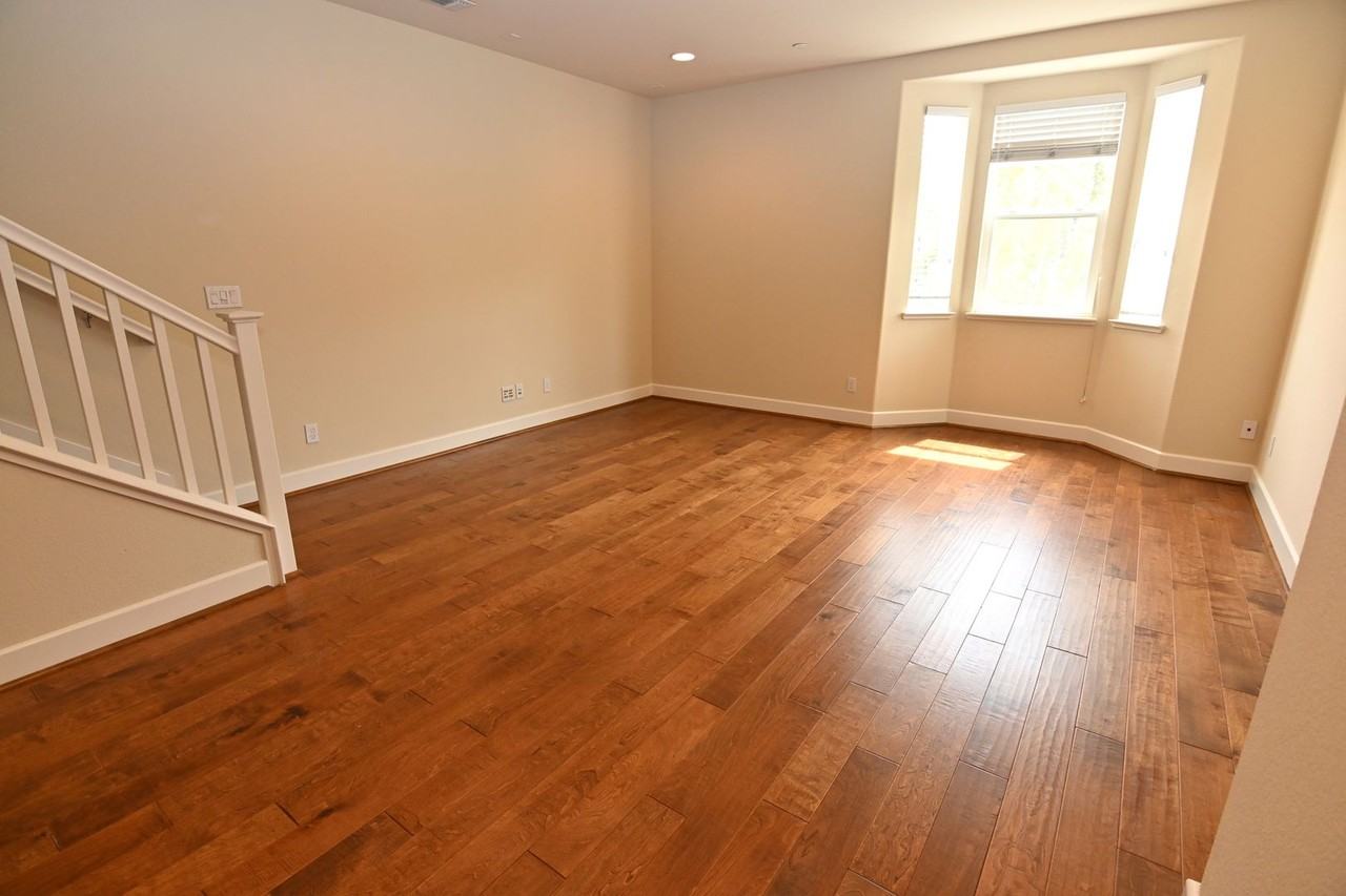 6543 Tralee Village Dr - Photo 5 of 19