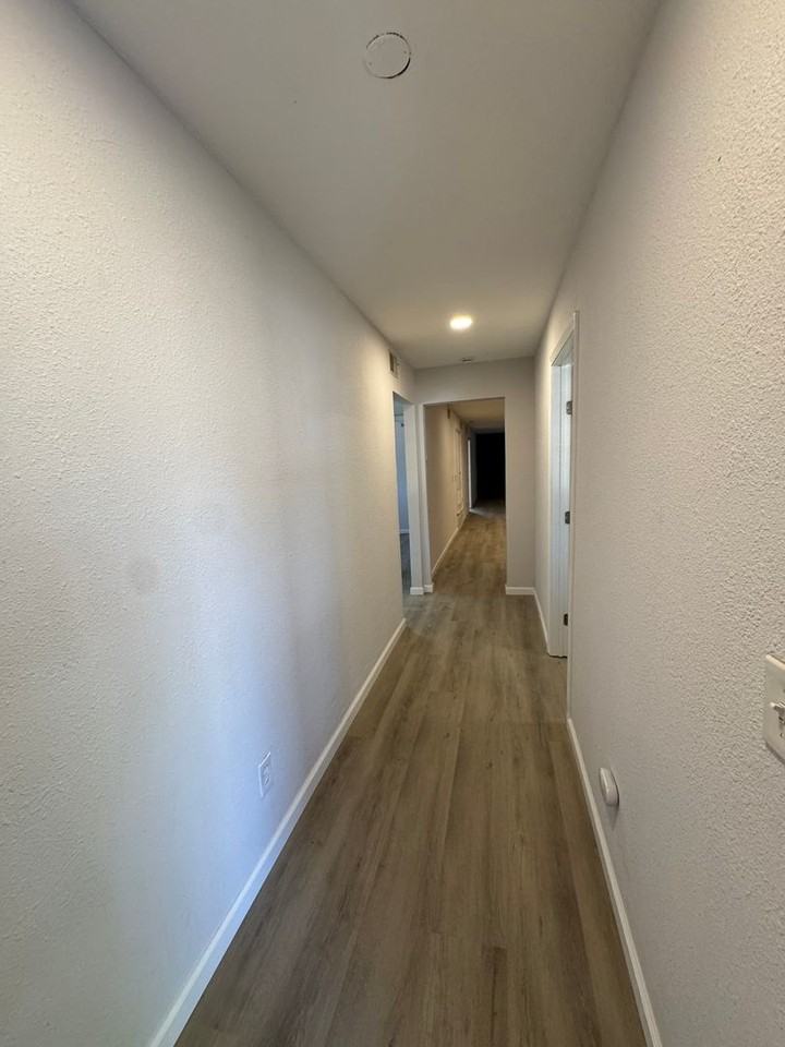 1910 Kirkland Dr - Photo 3 of 19