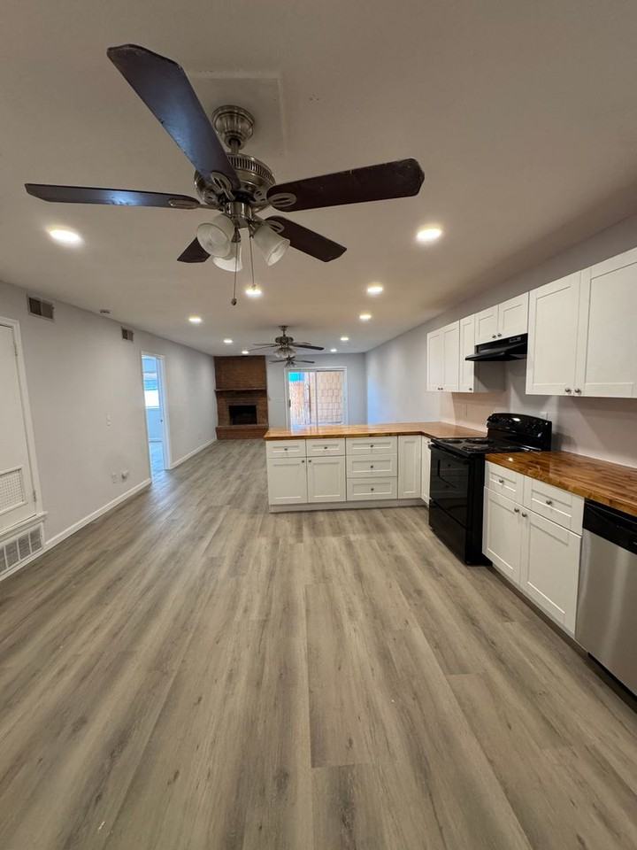 1910 Kirkland Dr - Photo 5 of 19
