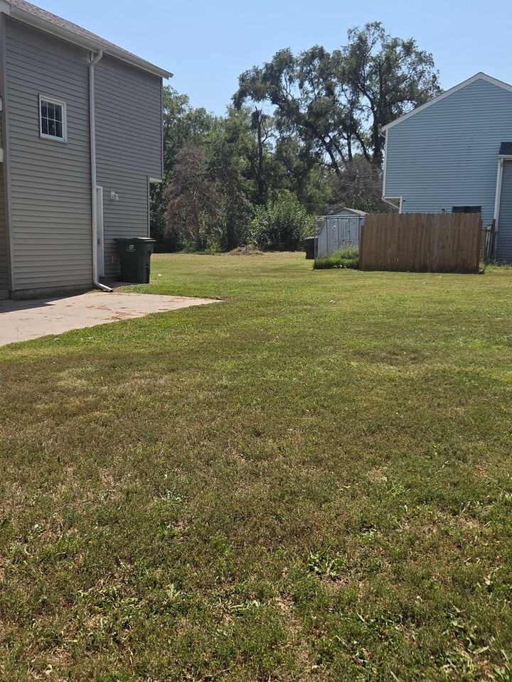1737 N 23rd St - Photo 4 of 8