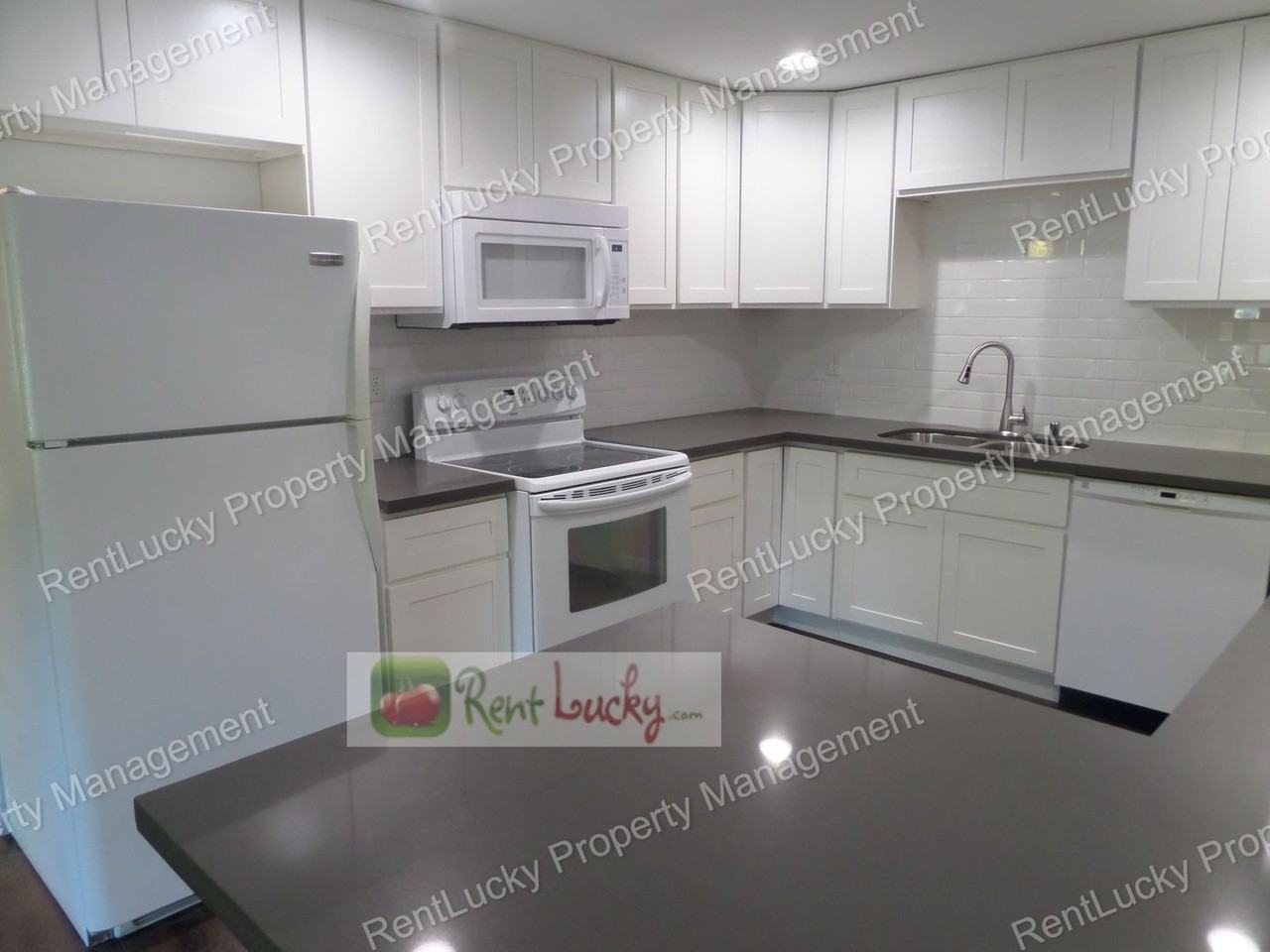 1702 22nd St Ne - Photo 3 of 22