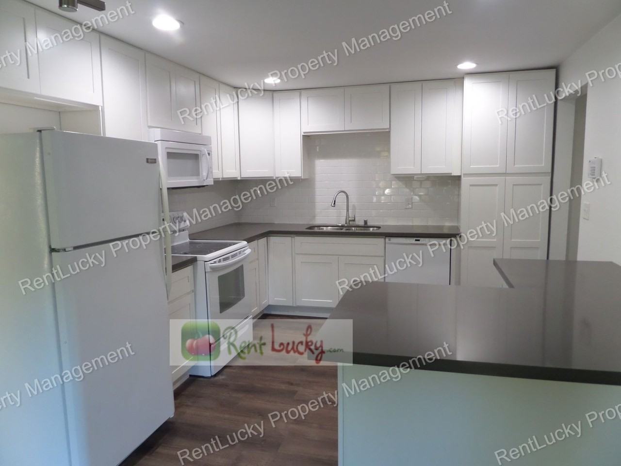 1702 22nd St Ne - Photo 4 of 22