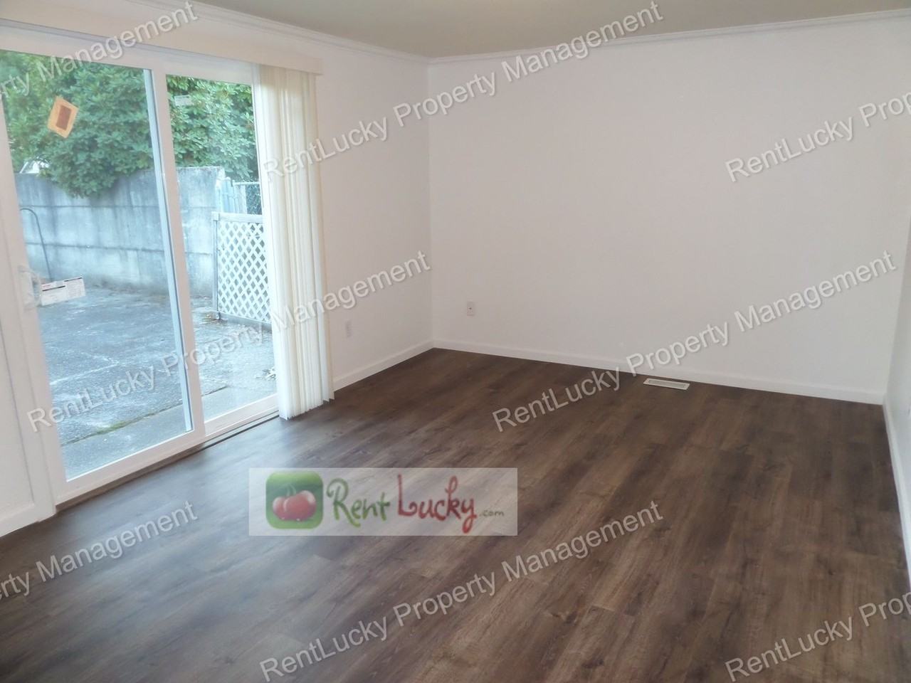 1702 22nd St Ne - Photo 7 of 22