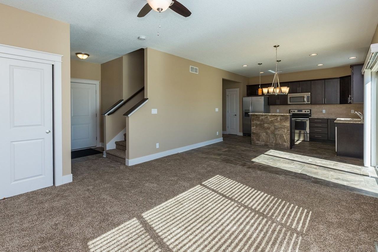809 Se 15th St - Photo 4 of 13