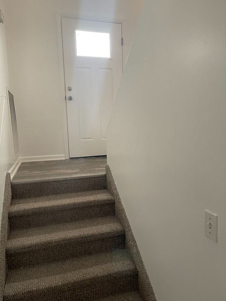 4812 Shasta Dr - Photo 4 of 10