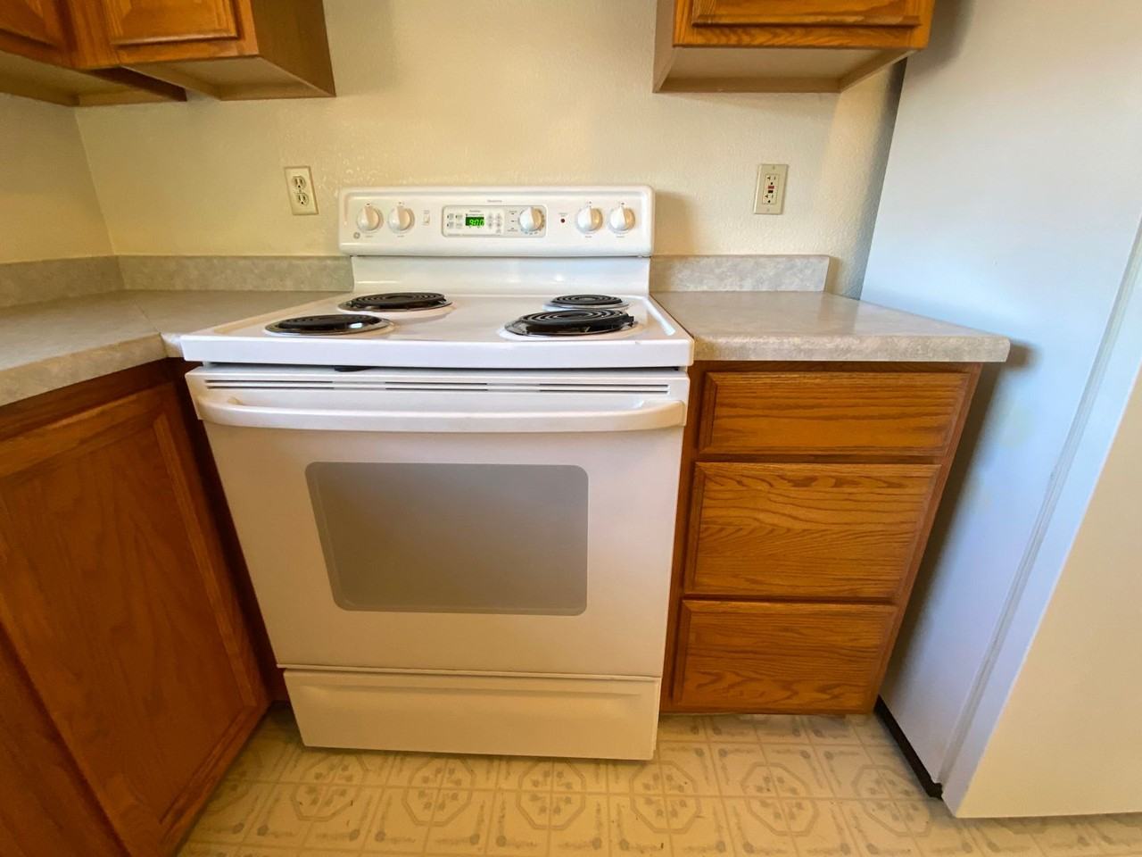 1001 Sunburst Dr - Photo 4 of 21