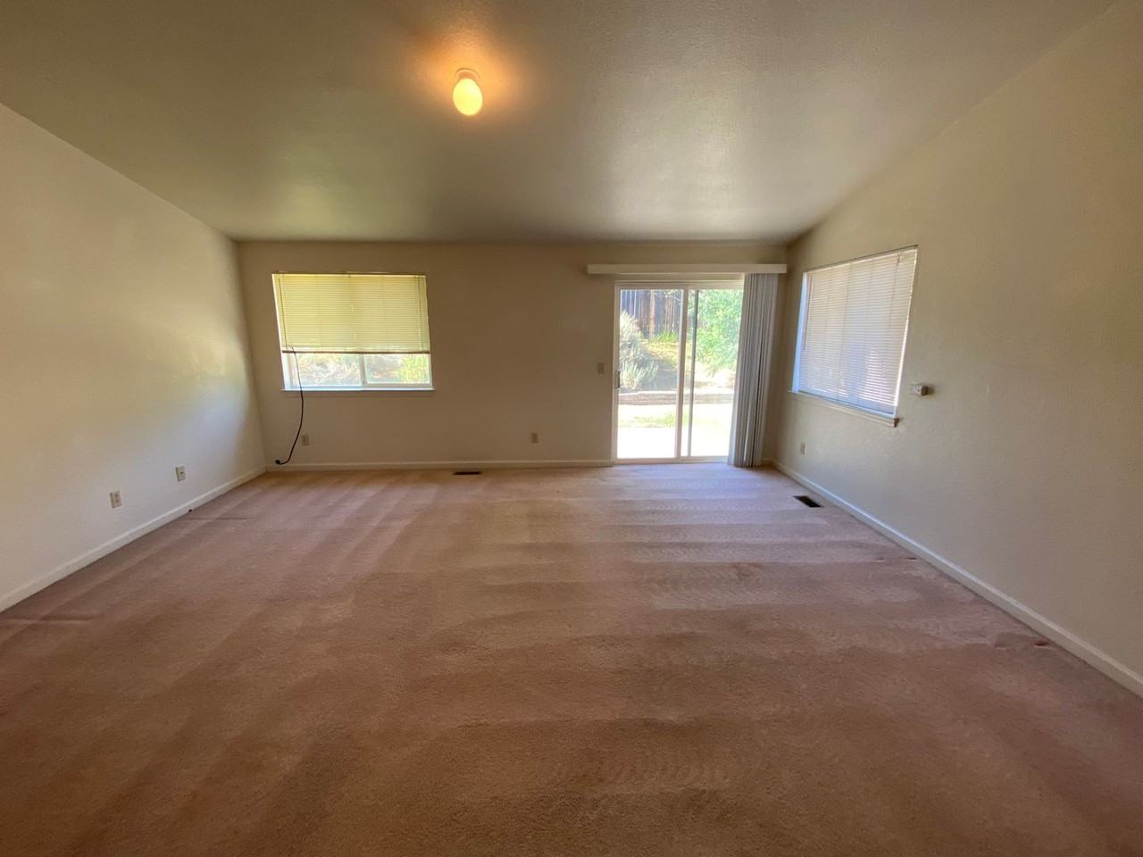 1001 Sunburst Dr - Photo 6 of 21