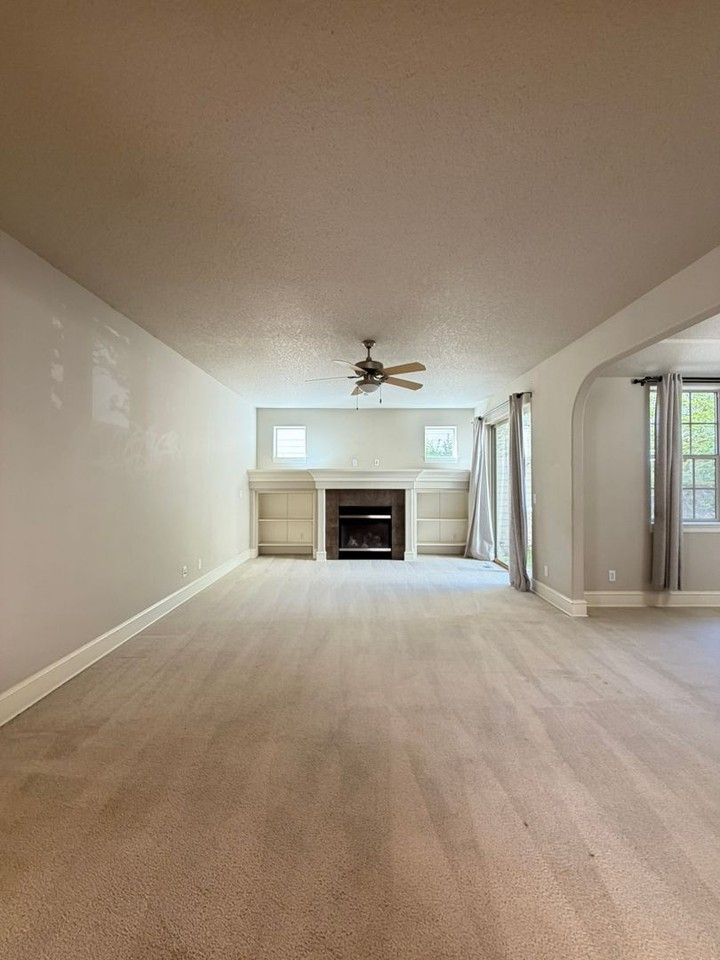 17204 Sw 136th Ave - Photo 2 of 29