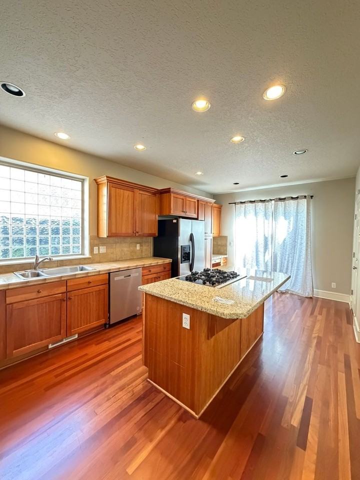 17204 Sw 136th Ave - Photo 5 of 29