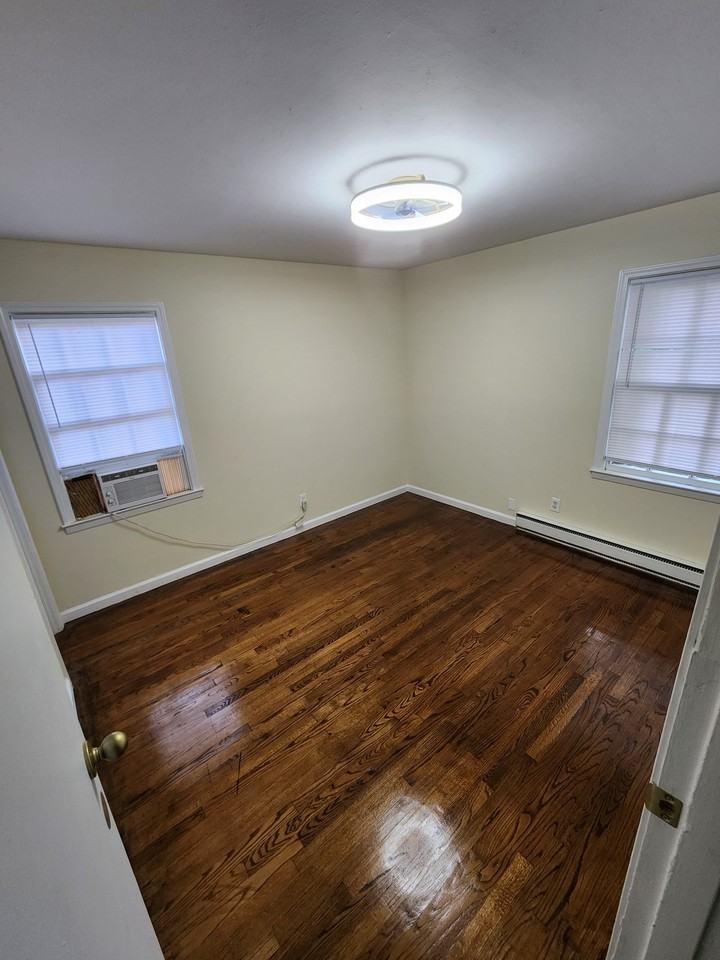 1110 W Rowan St #2 - Photo 6 of 17