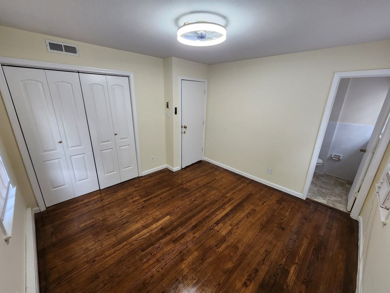 1110 W Rowan St #2 - Photo 7 of 17