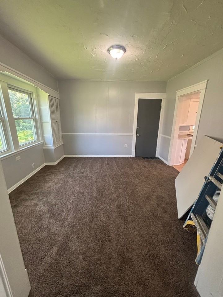 14014 Idarose Ave - Photo 4 of 10