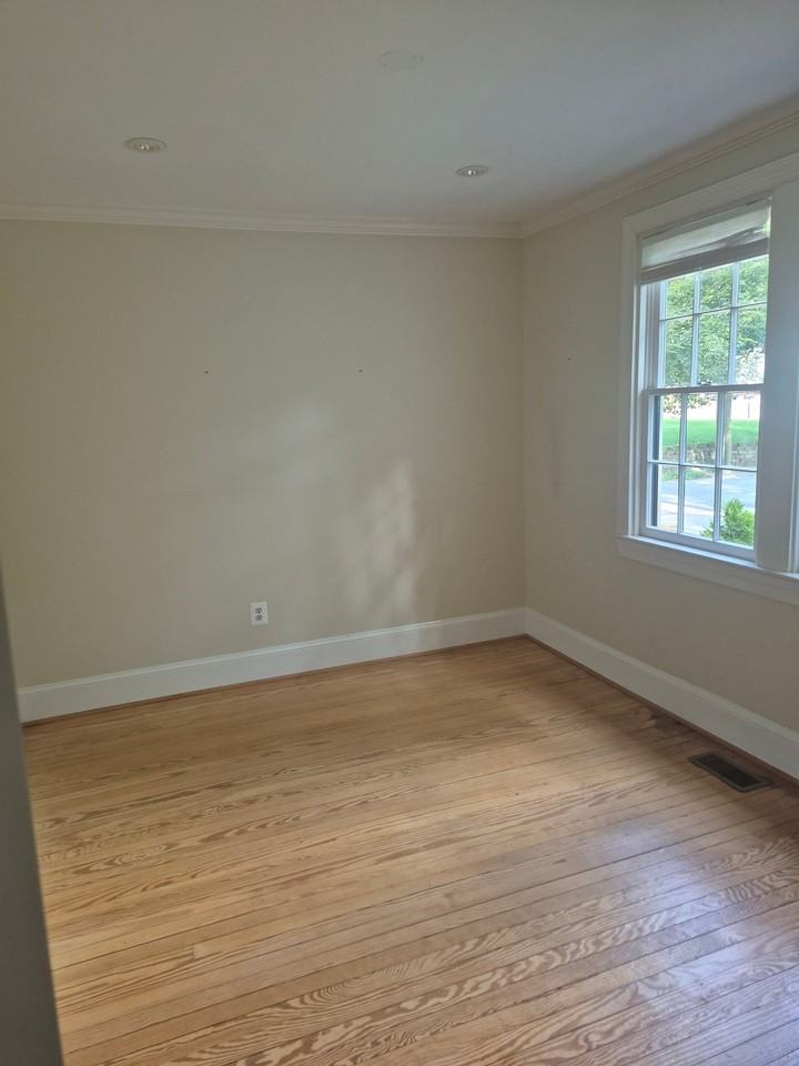 9226 Fowler Ln - Photo 2 of 10