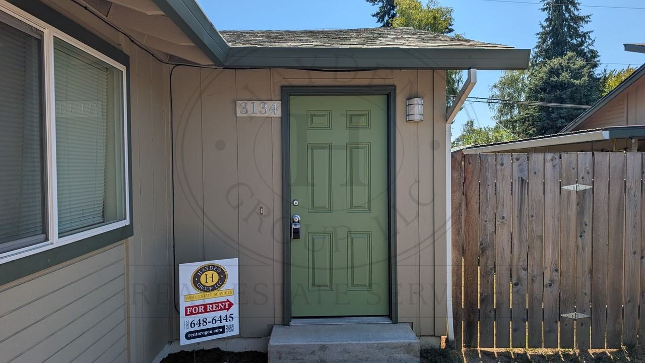 3134 Brittany Dr - Photo 2 of 21