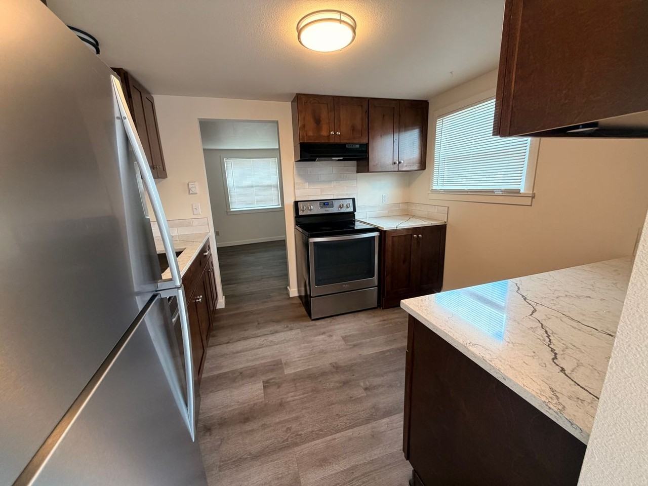 1632 10th St - Photo 4 of 10